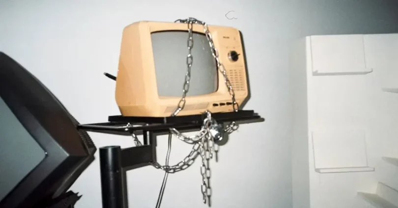 smart tv stick vs box